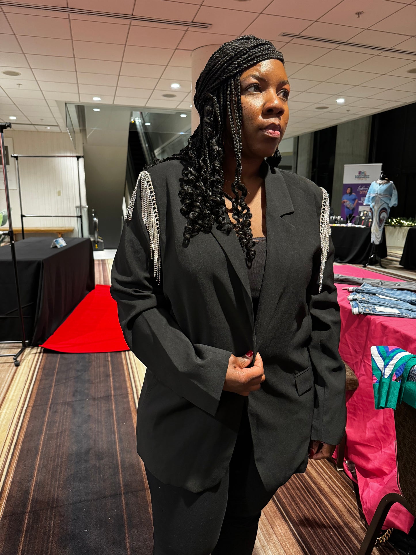 Diamond Shingle | Black Blazer